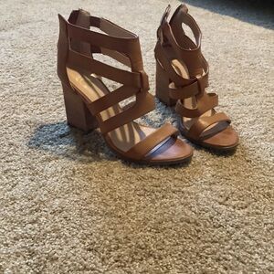 Stylish Tan Strappy Women's Heels